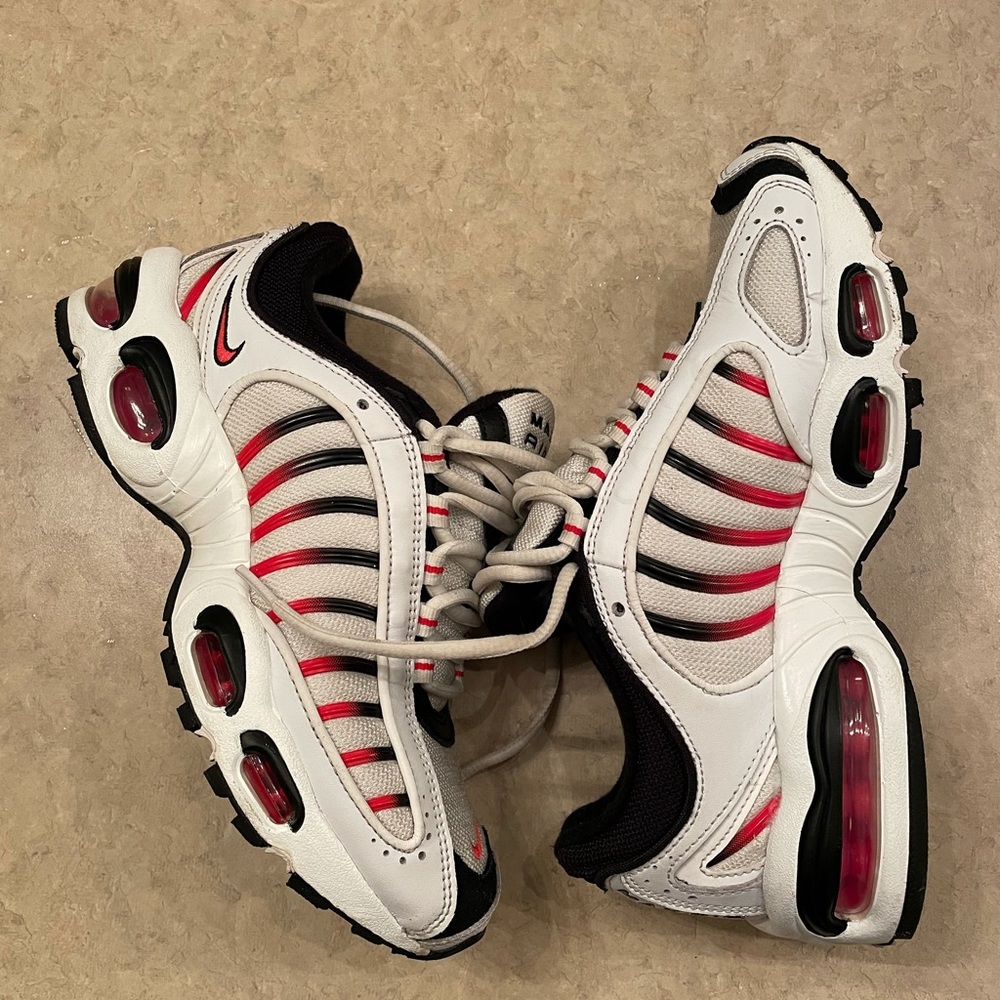 Mike Airmax tailwind size 6